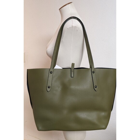 Coach Large Market Tote Pebbled Leather Army Green Turn Lock #F58849 EXCELLENT! - Picture 3 of 14